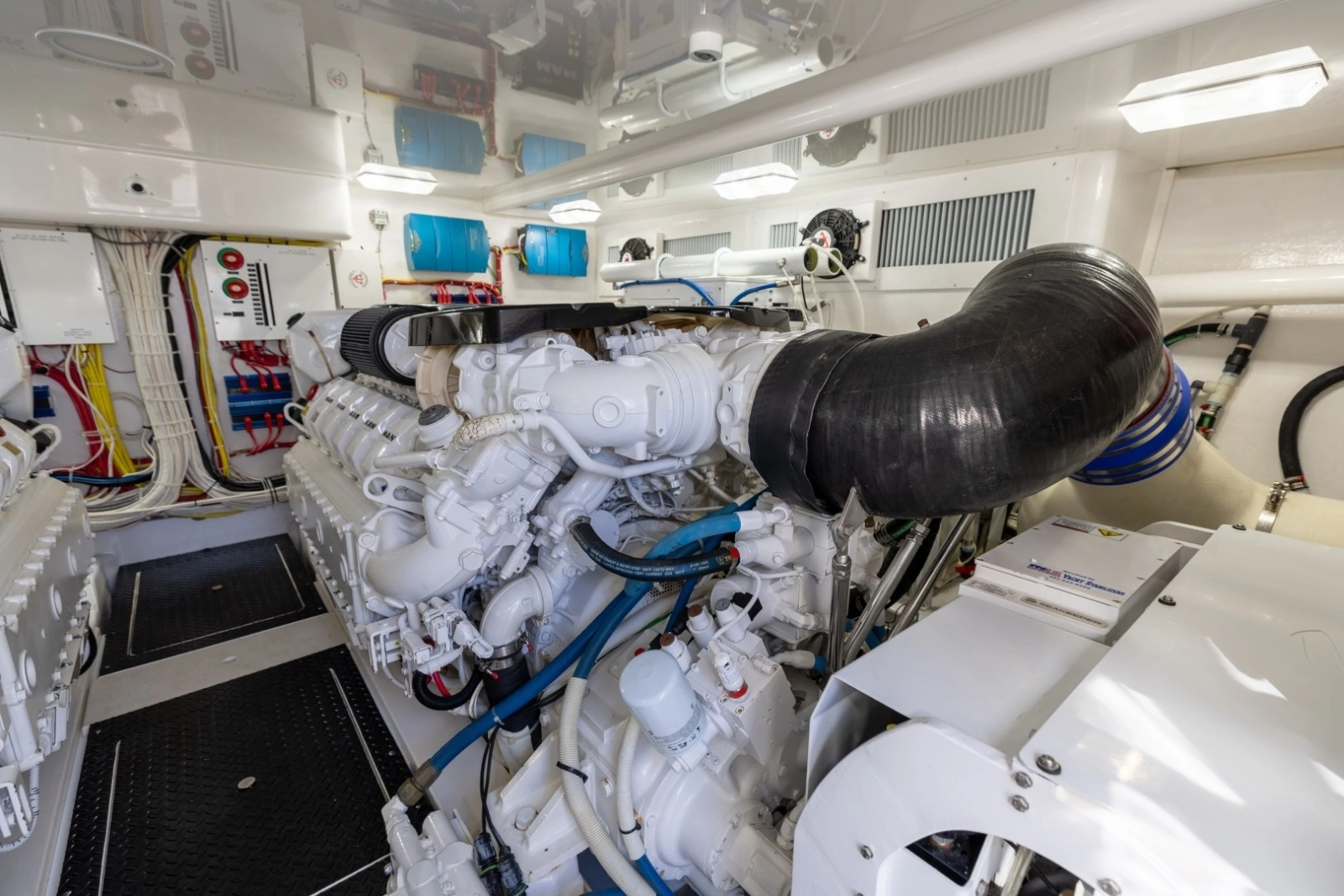 2018 52 Viking Sport Tower Wild Eagle Engine Room (6)