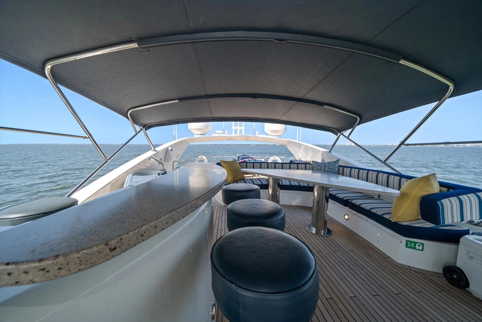 2005 Sunseeker 82 Yacht