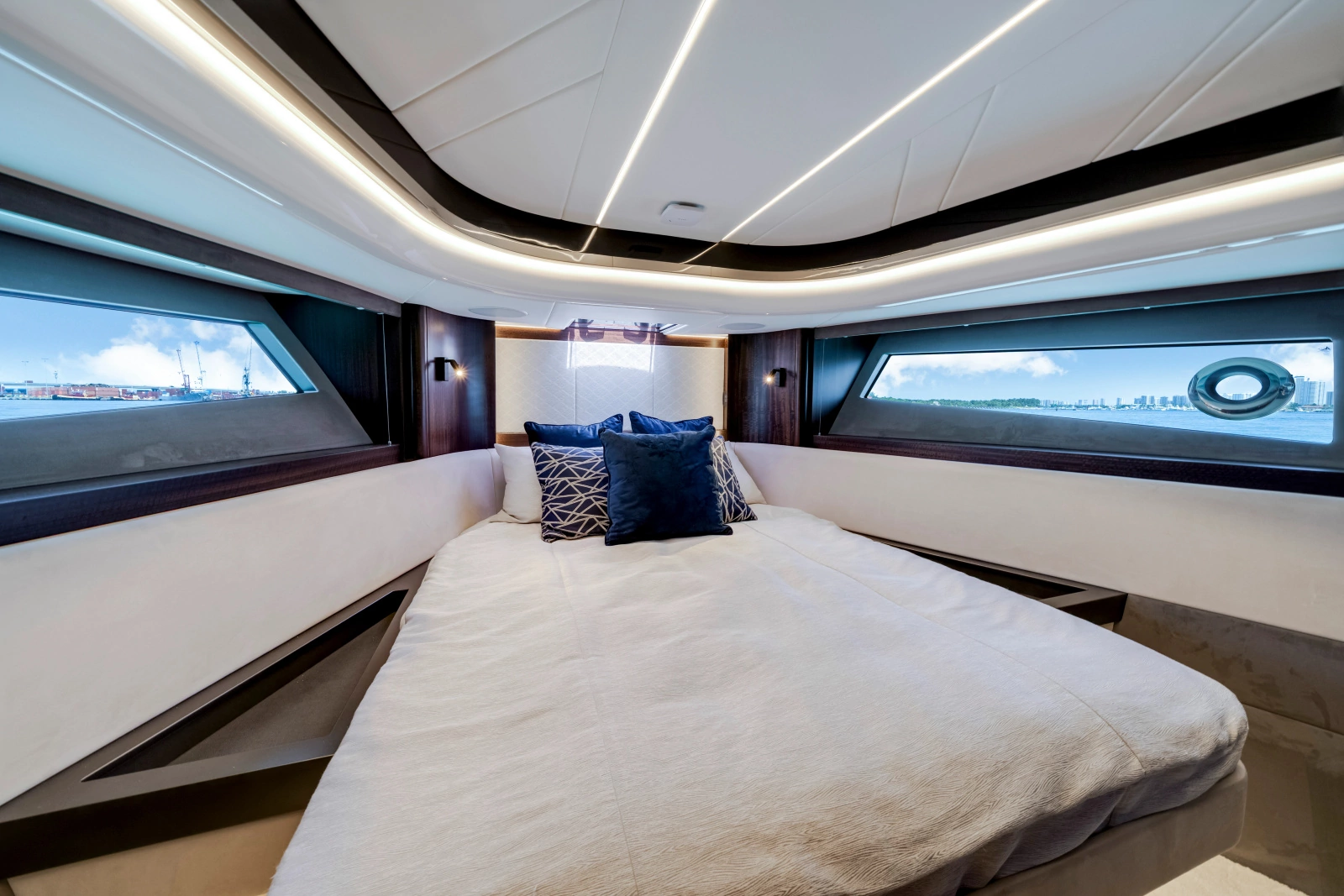 2024 Sunseeker Superhawk 55