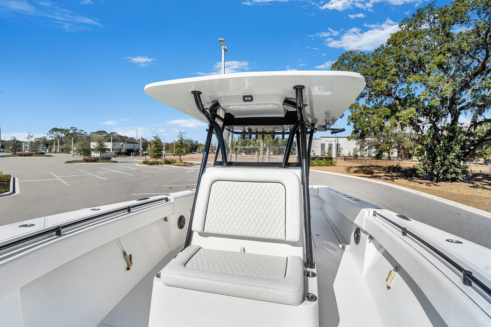 2020 SeaHunter 33