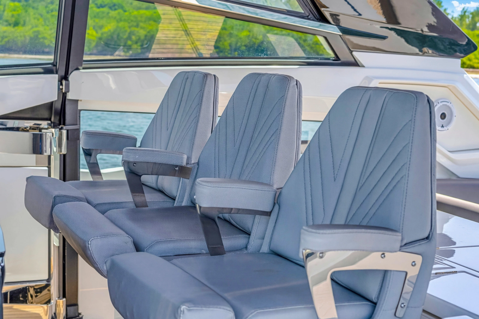 2024 Sunseeker Superhawk 55