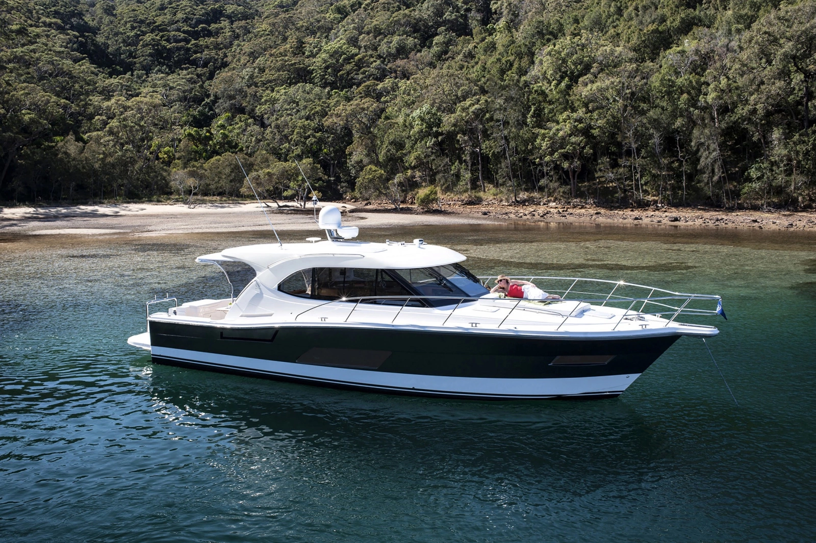 445 SUV 44ft Riviera Yacht For Sale
