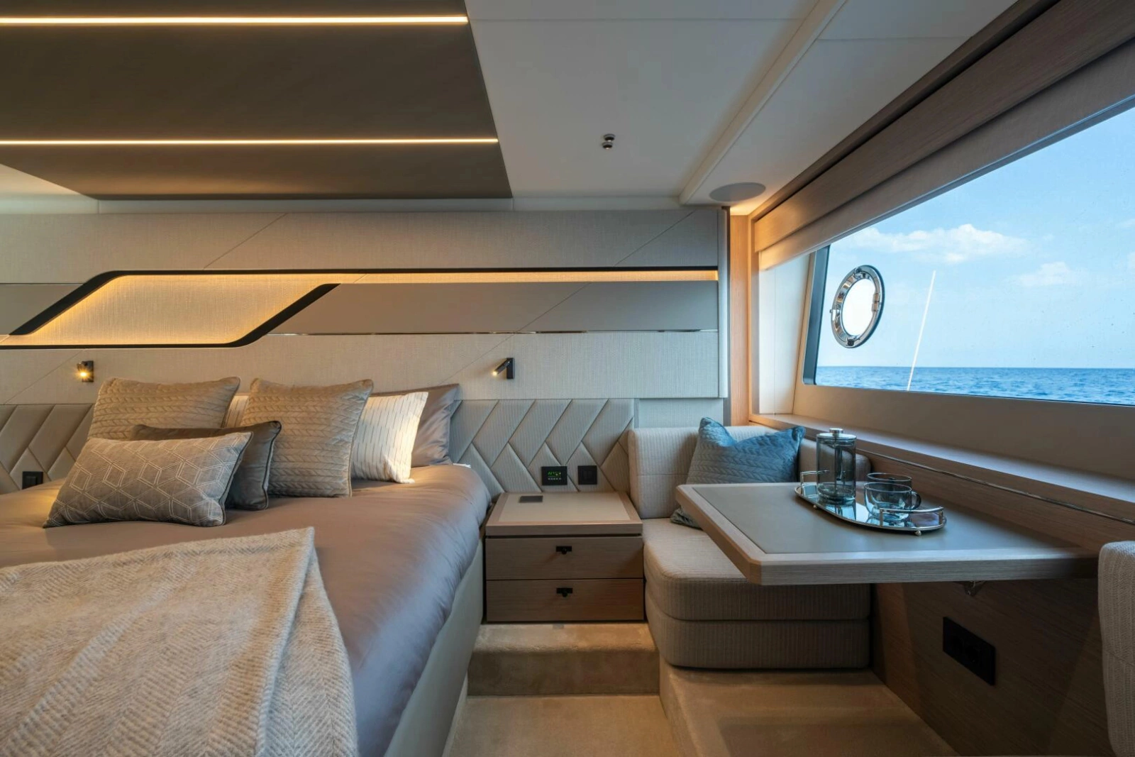 75 SPORT YACHT 75ft Sunseeker Yacht For Sale