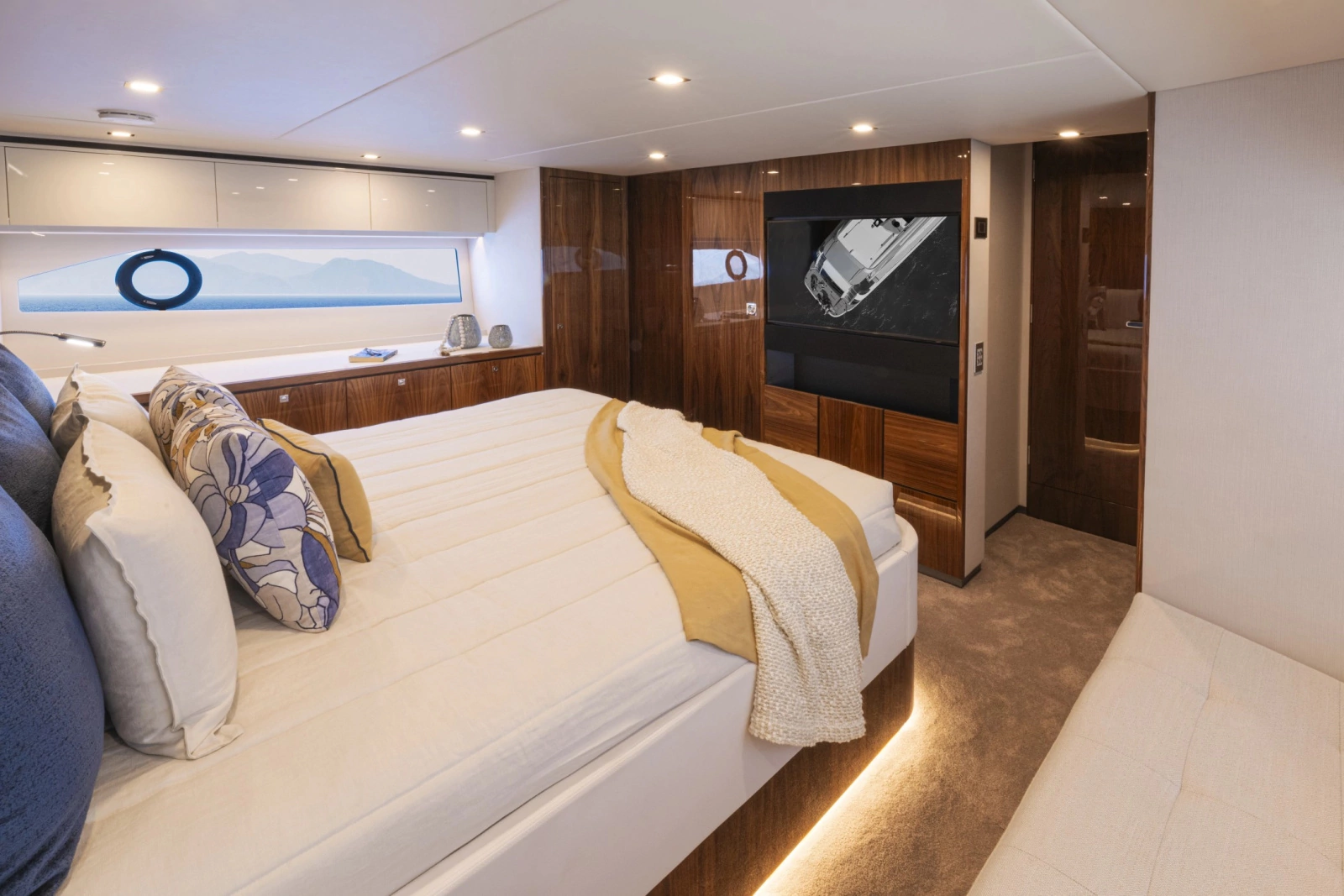 56 Sport Yacht 56ft Riviera Yacht For Sale