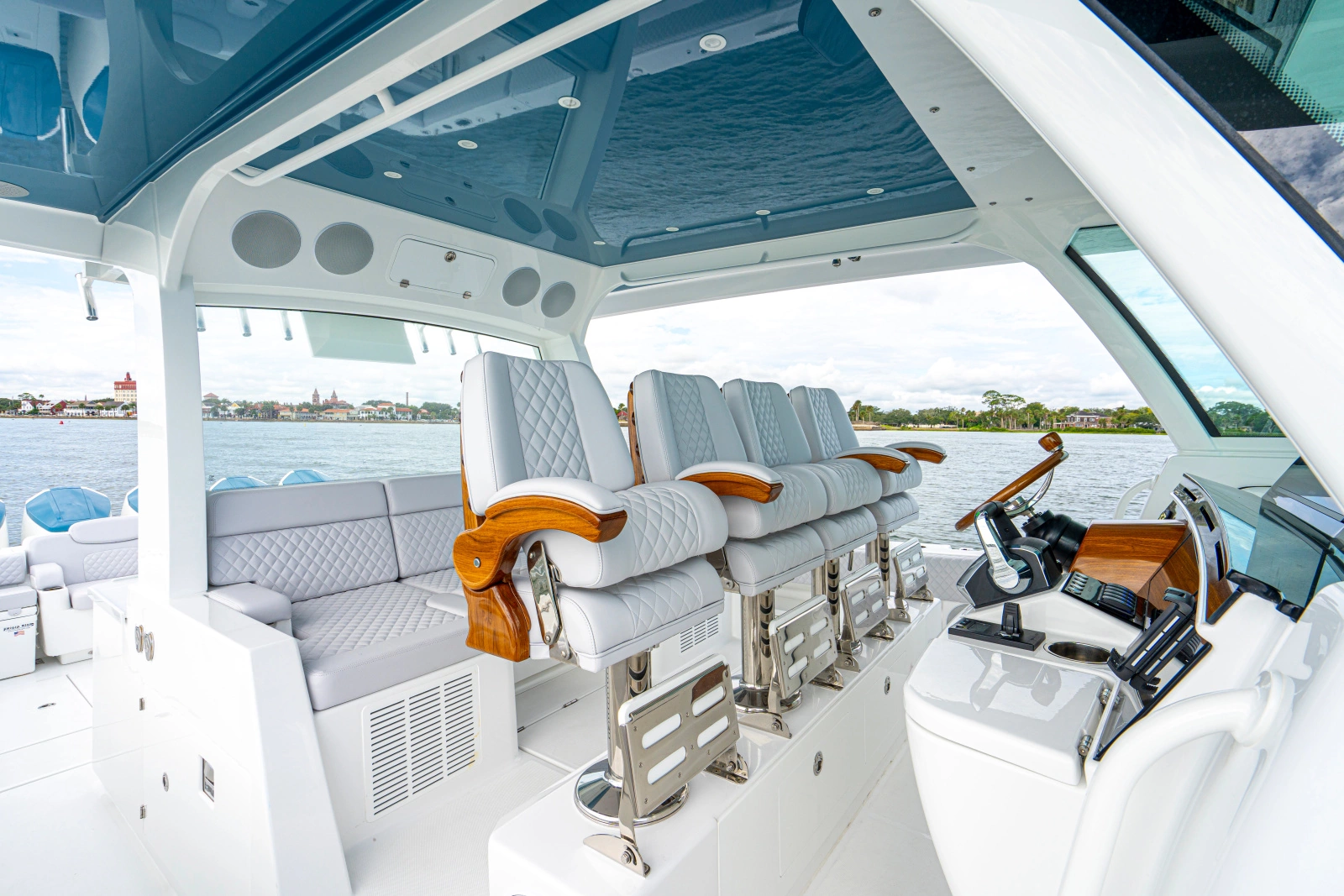 56ft HCB Yacht For Sale