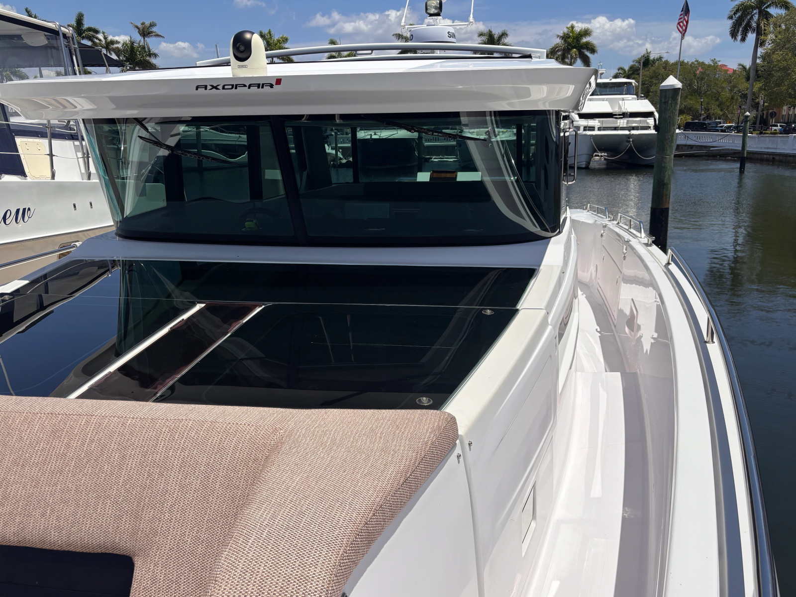 2022 Axopar 45 XC Cross Cabin