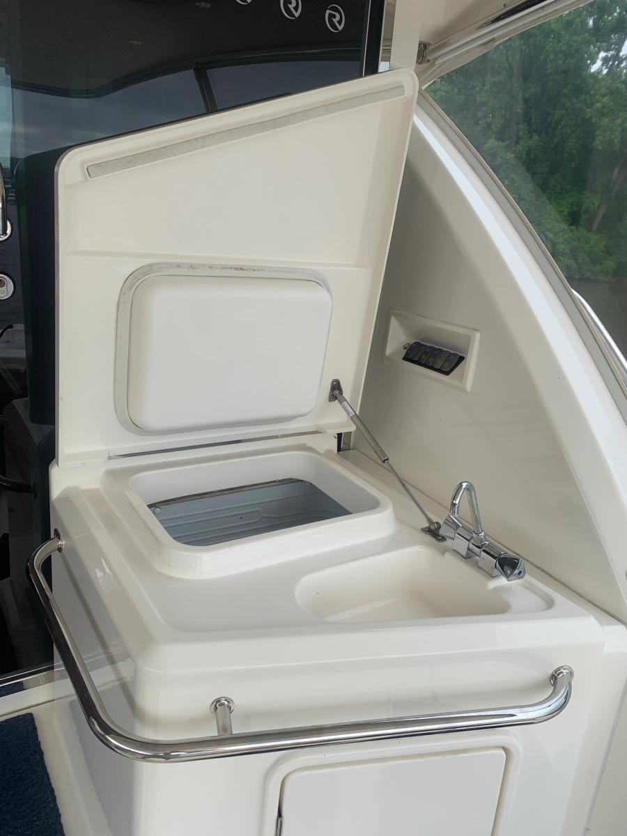 2015 Riviera 565 SUV