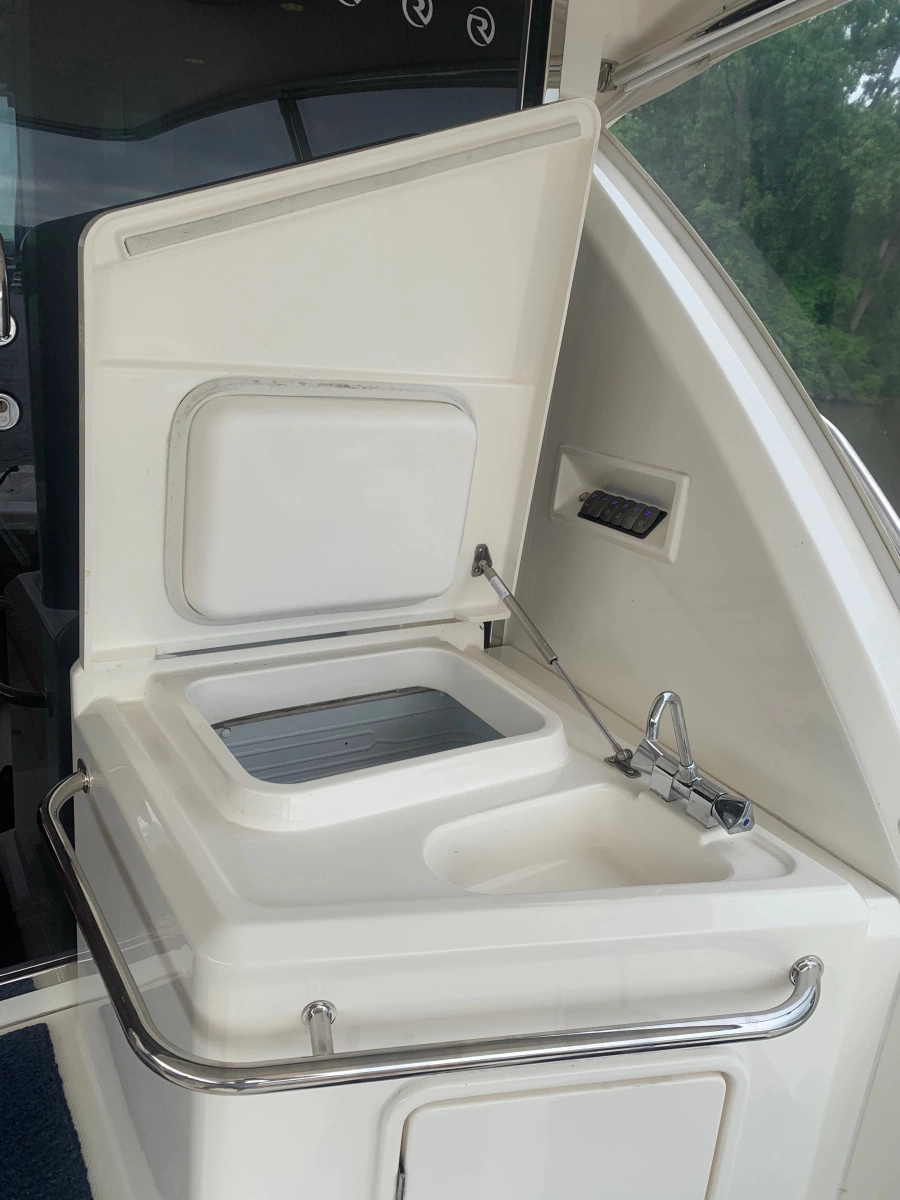 2015 Riviera 565 SUV