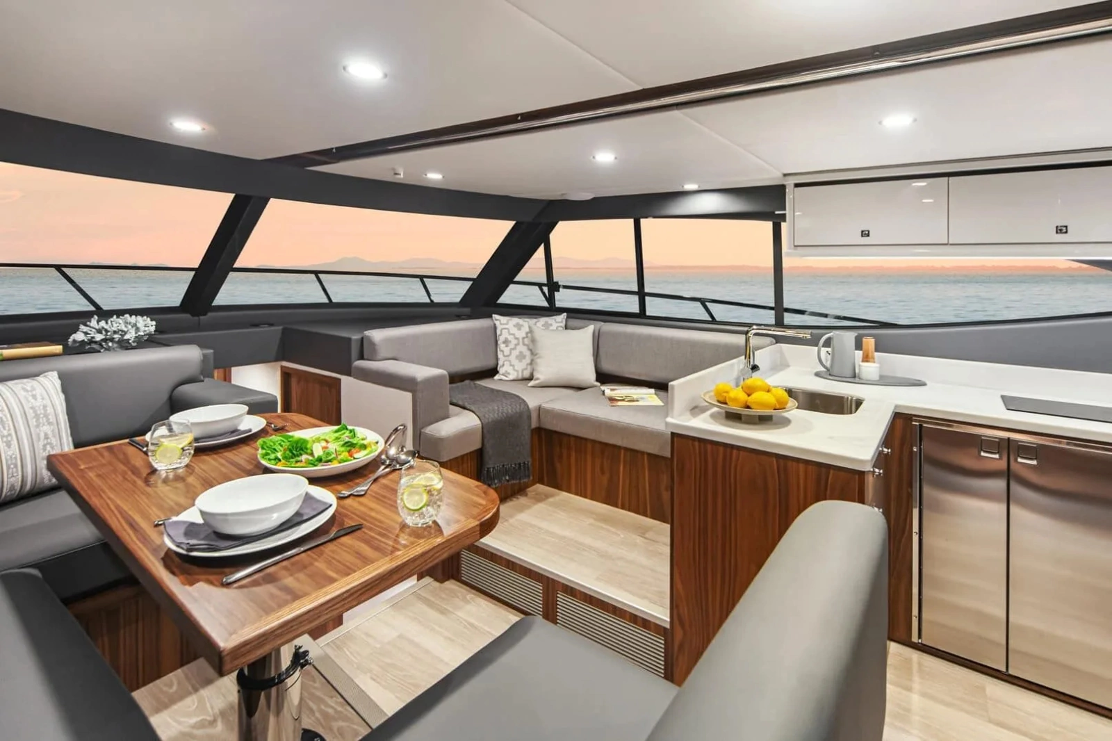 46 Sports Motor Yacht 46ft Riviera Yacht For Sale