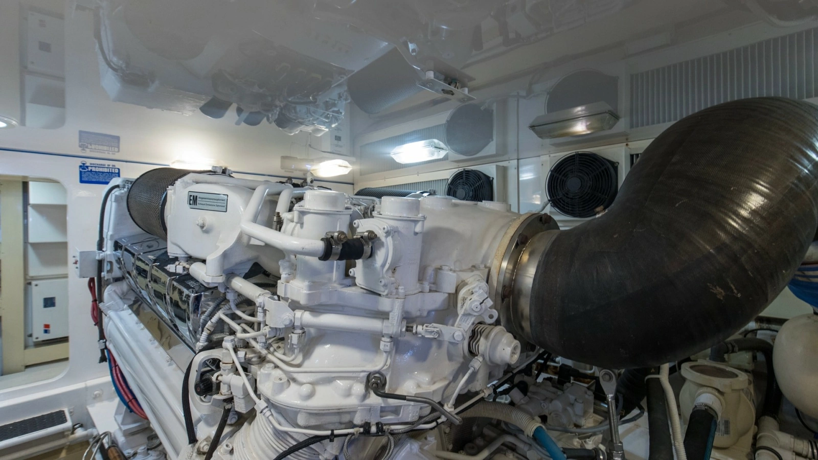 2005 61 Viking Enclosed Bridge Kelkat Engine Room (6)