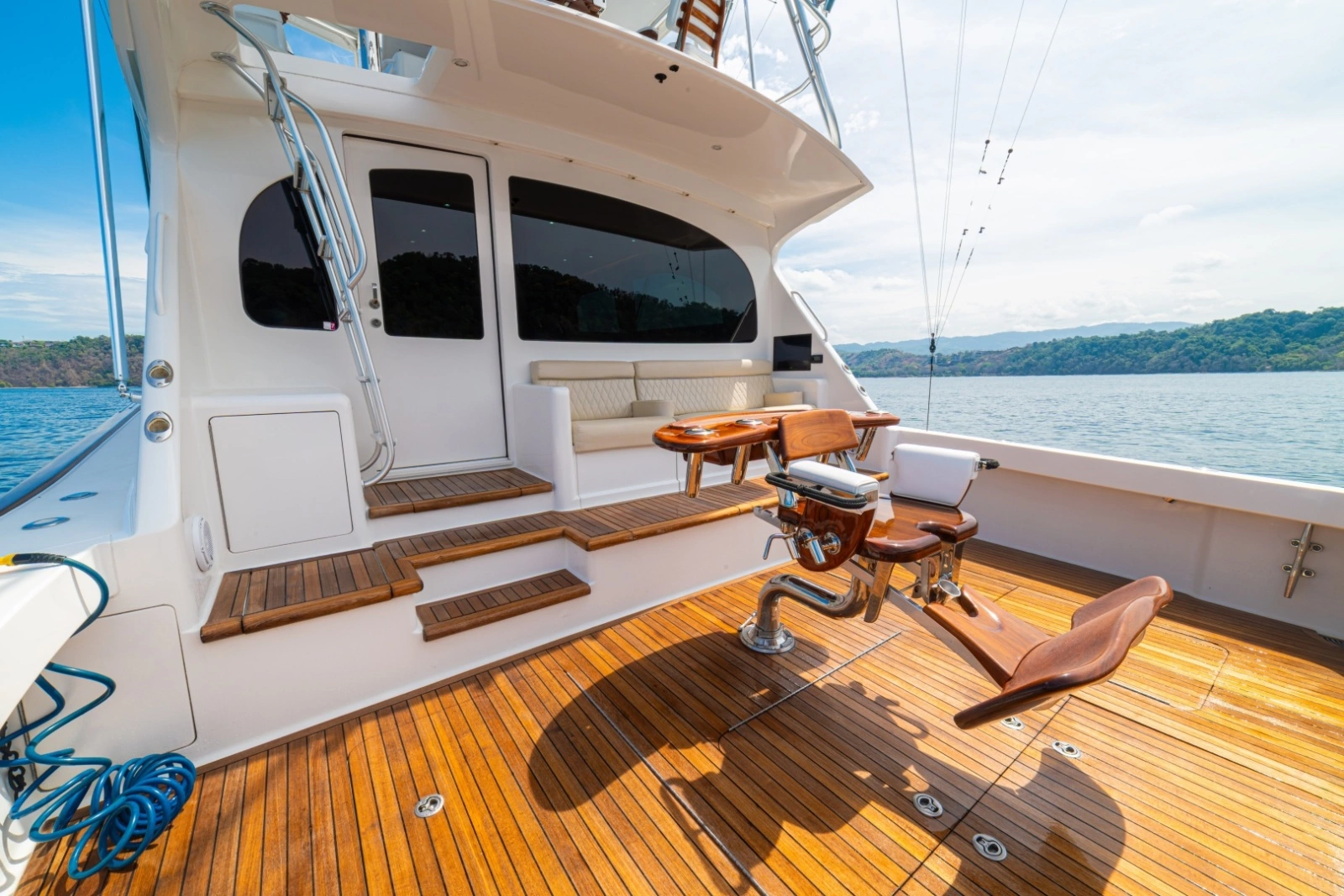 2012 Viking 60 Convertible photo 5