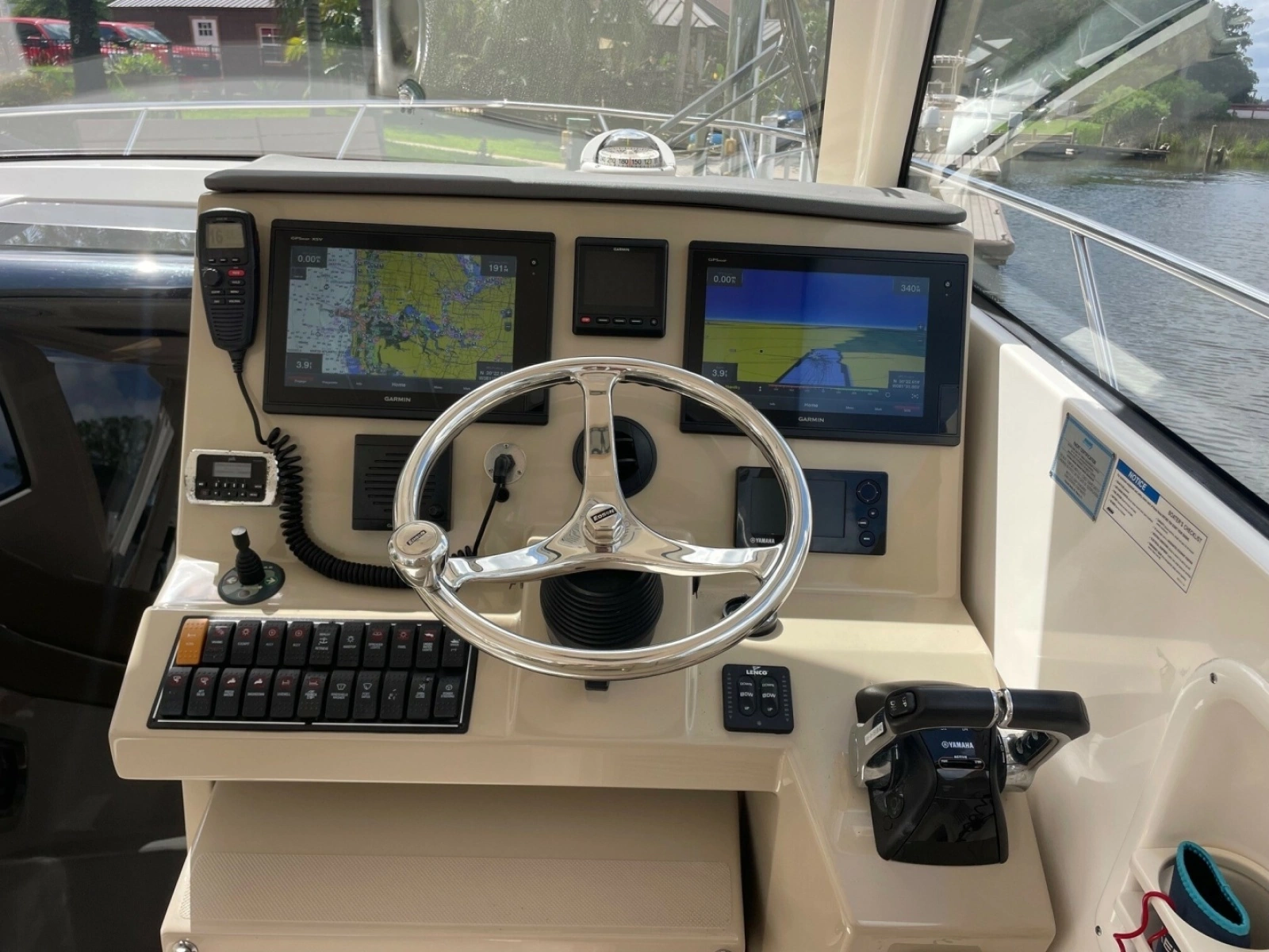 Pursuit 325 OS - Wait N' Line
