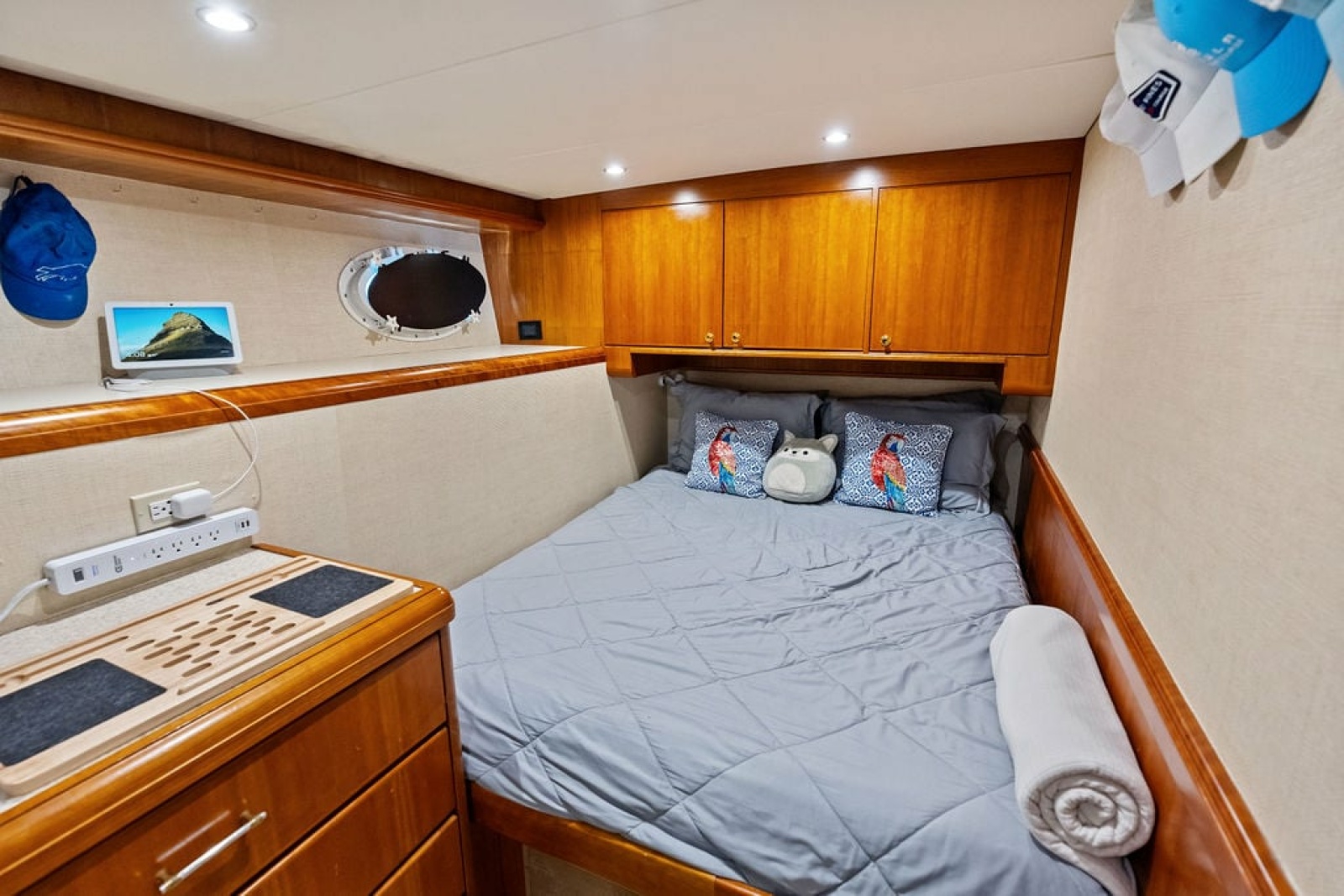 2001 West Bay 103 Sonship — PICOSA LADY