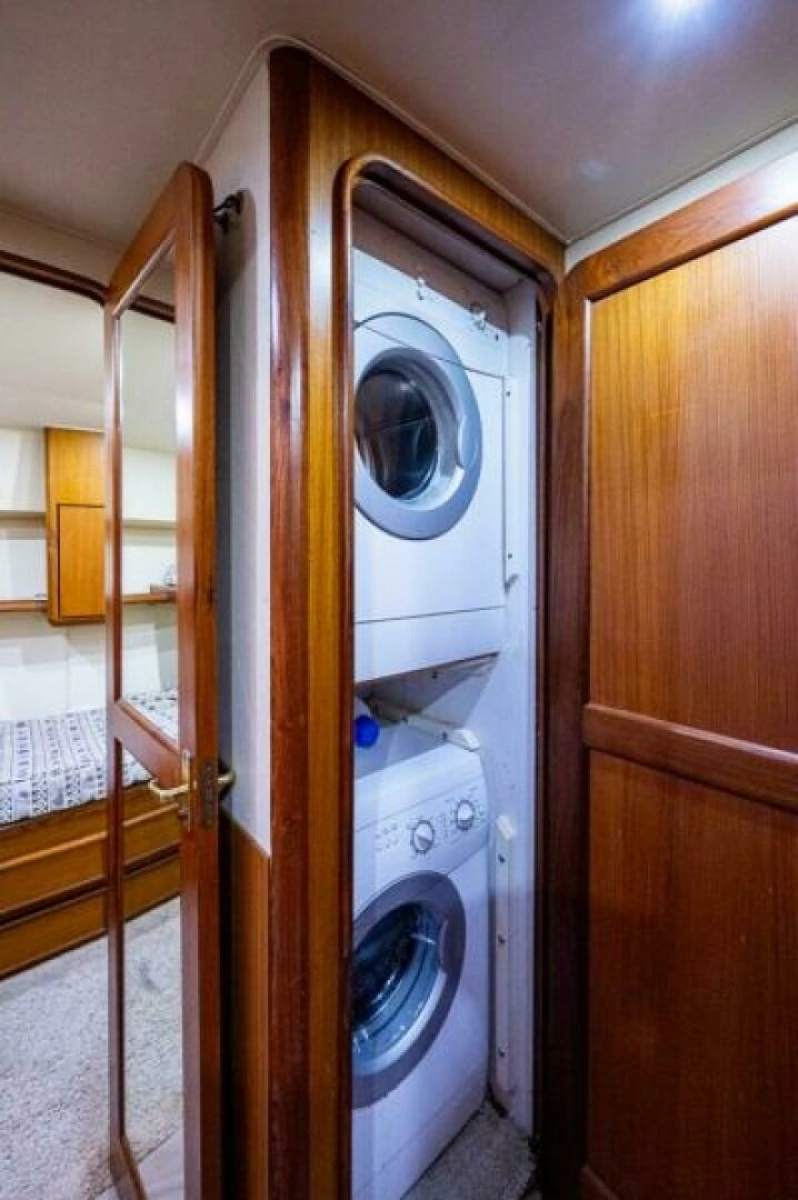 1999 Ocean Yachts 60 Convertible