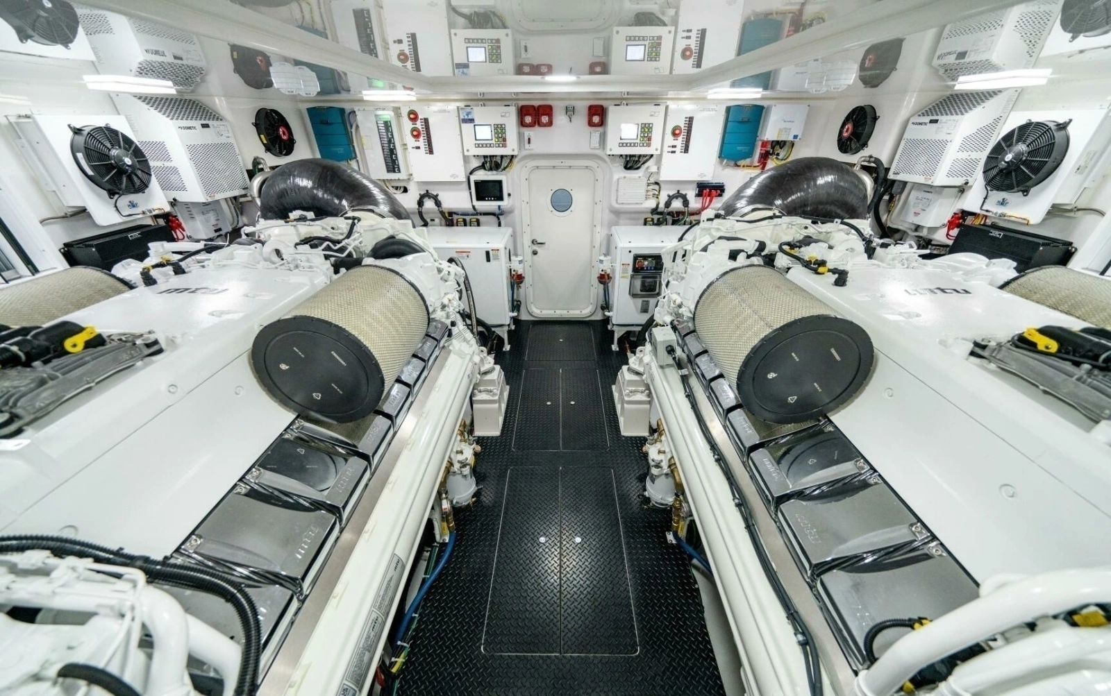 Viking 82 Convertible Engine Room