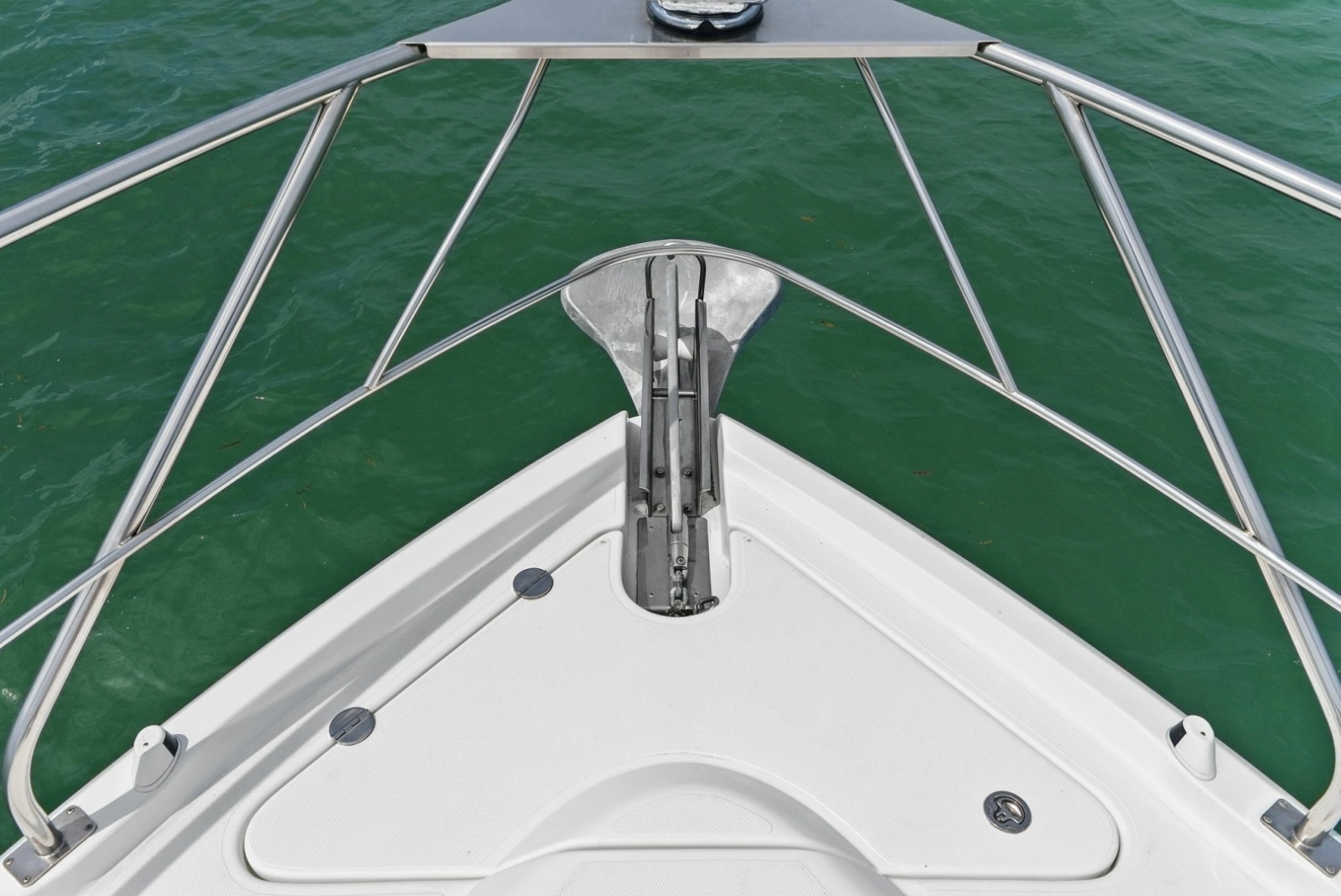 2014 Cruisers Yachts 48 Cantius
