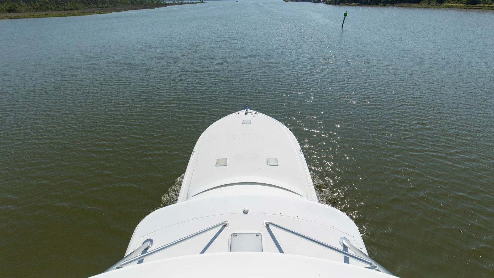 2005 61 Viking Enclosed Bridge Kelkat Bridge Deck (7)
