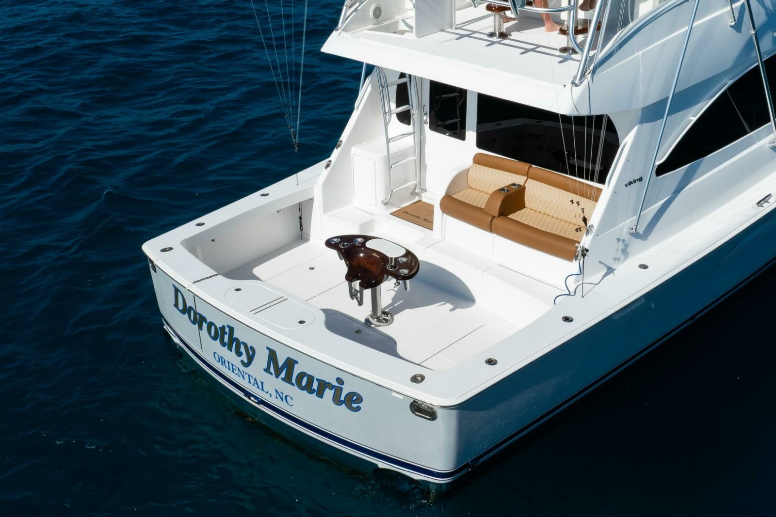 Viking 48 - Dorothy Marie - Cockpit