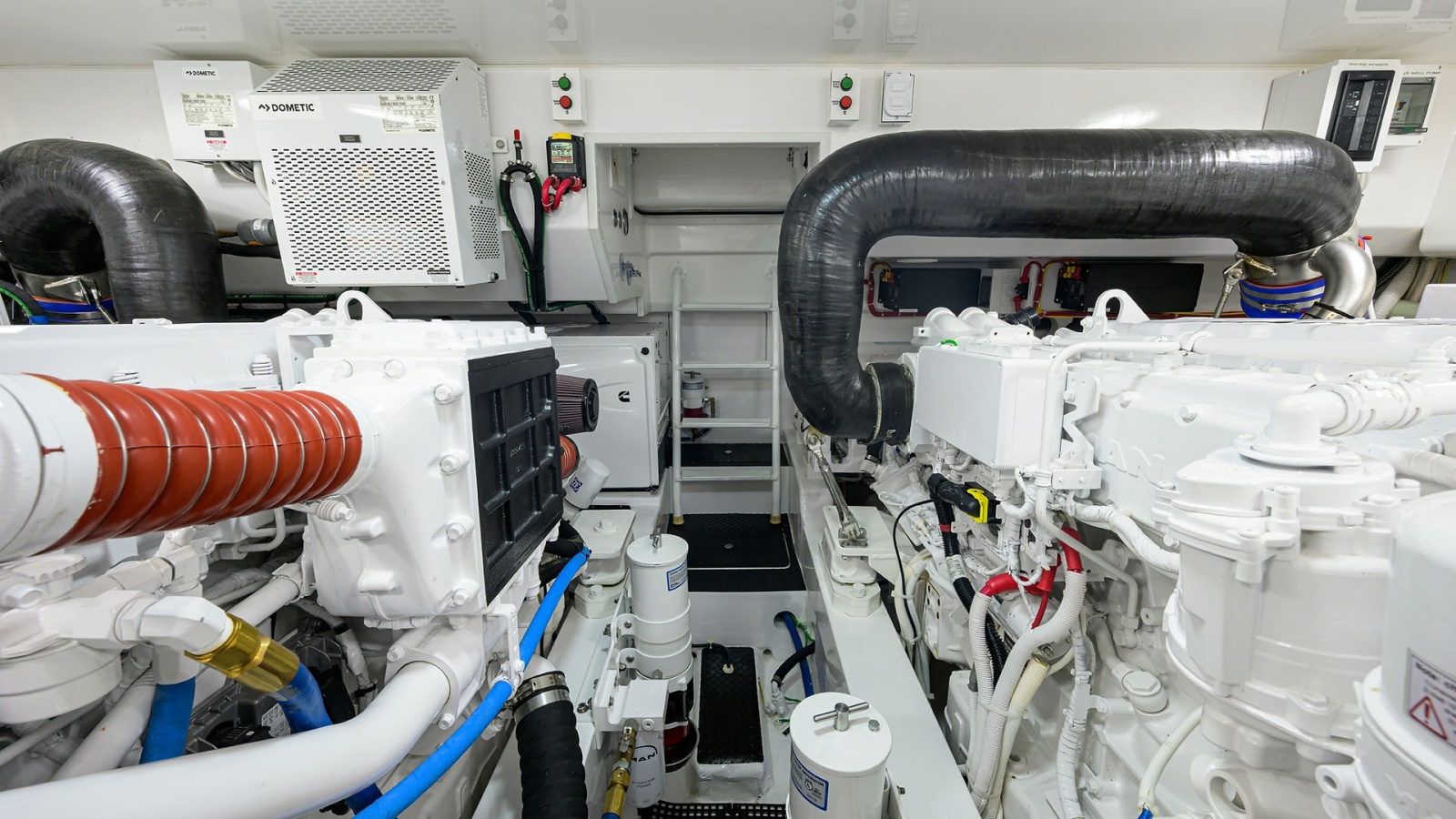 44_viking_reelaxin_engine_room_11