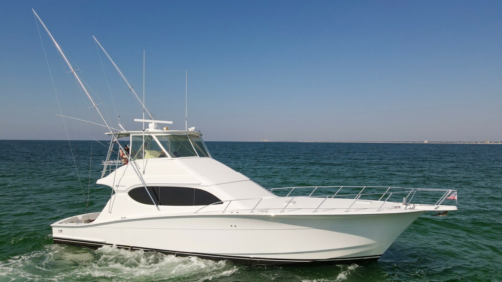 2008 54 Hatteras Convertible American Made Profile