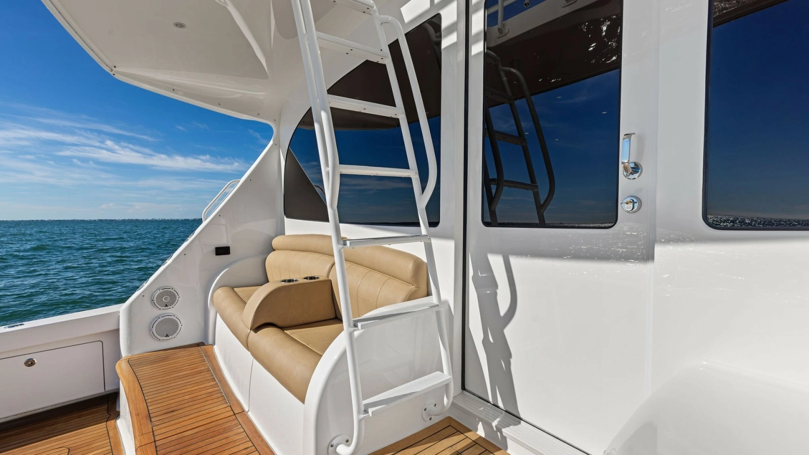 Aft Deck with Ladder Access