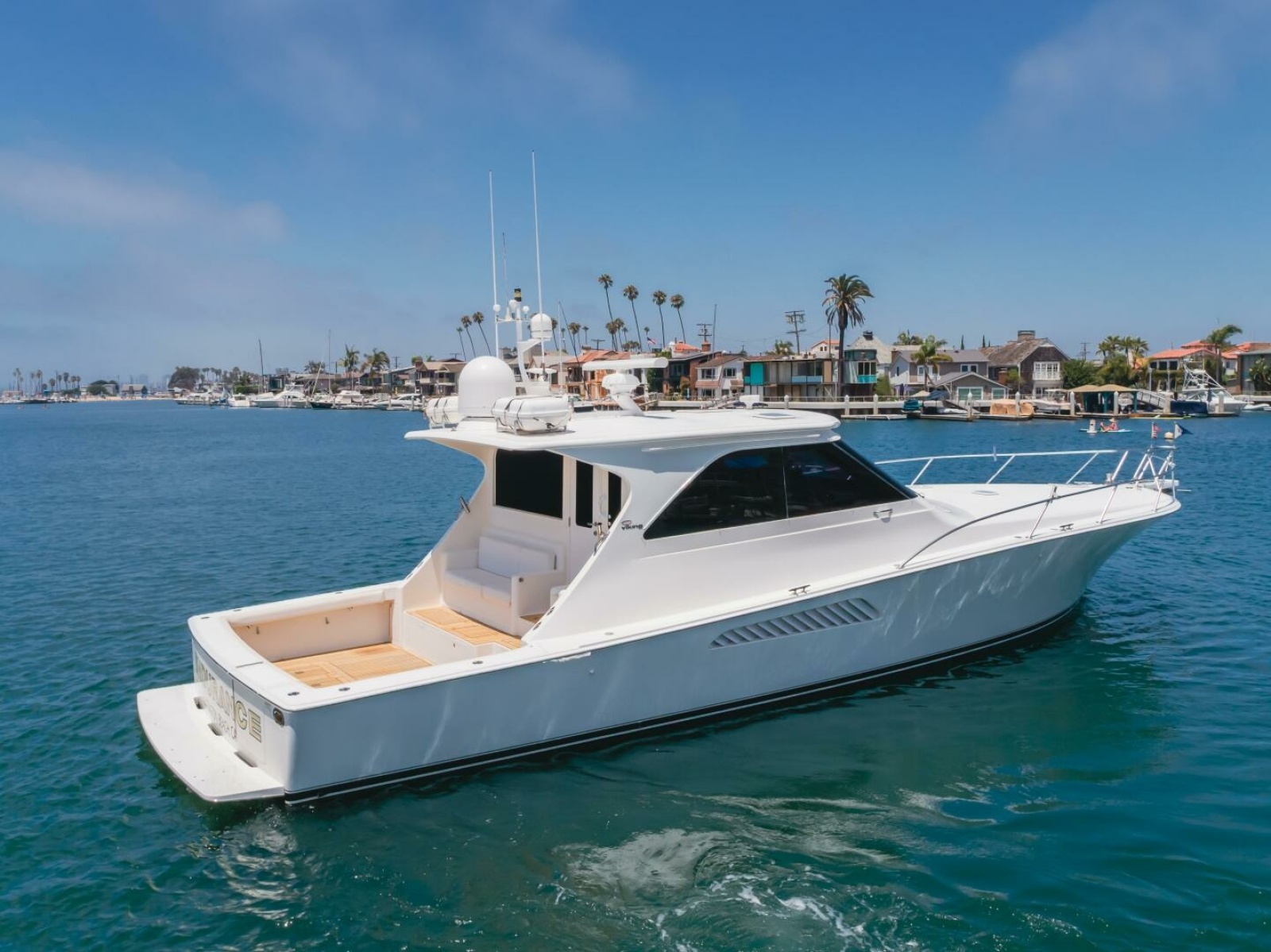 52' 2008 Viking 52 Sport Coupe
