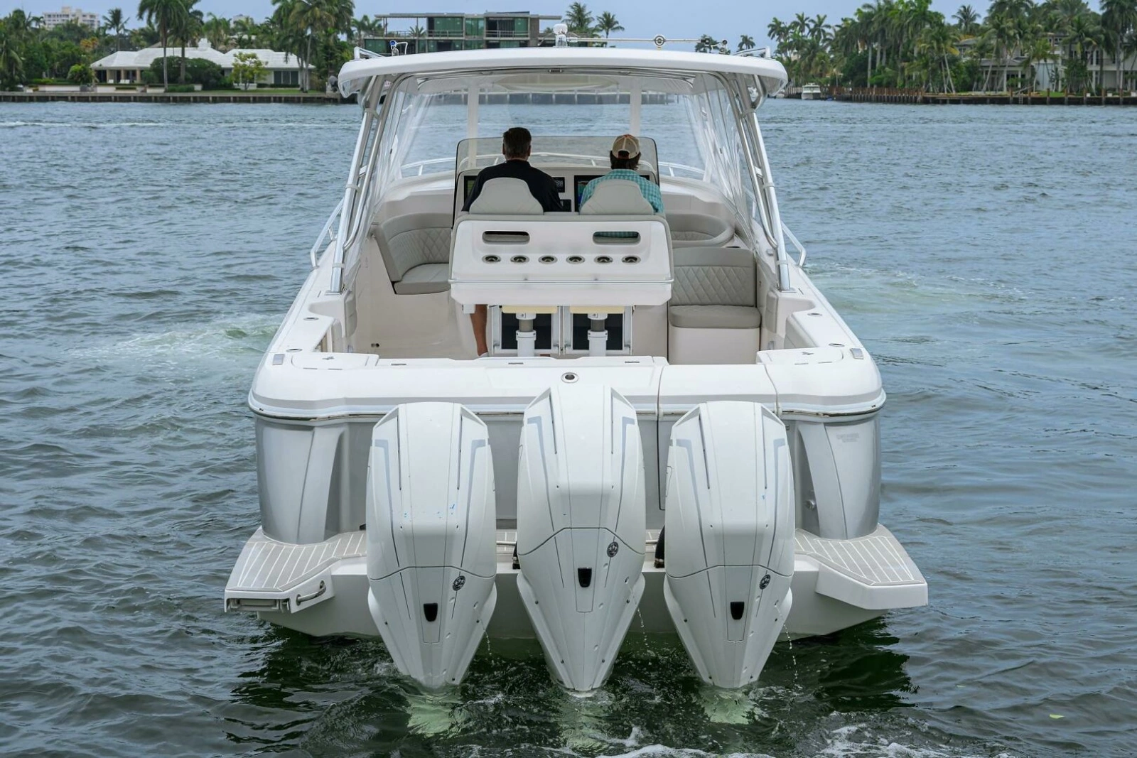 Intrepid 41 - Aft Profile