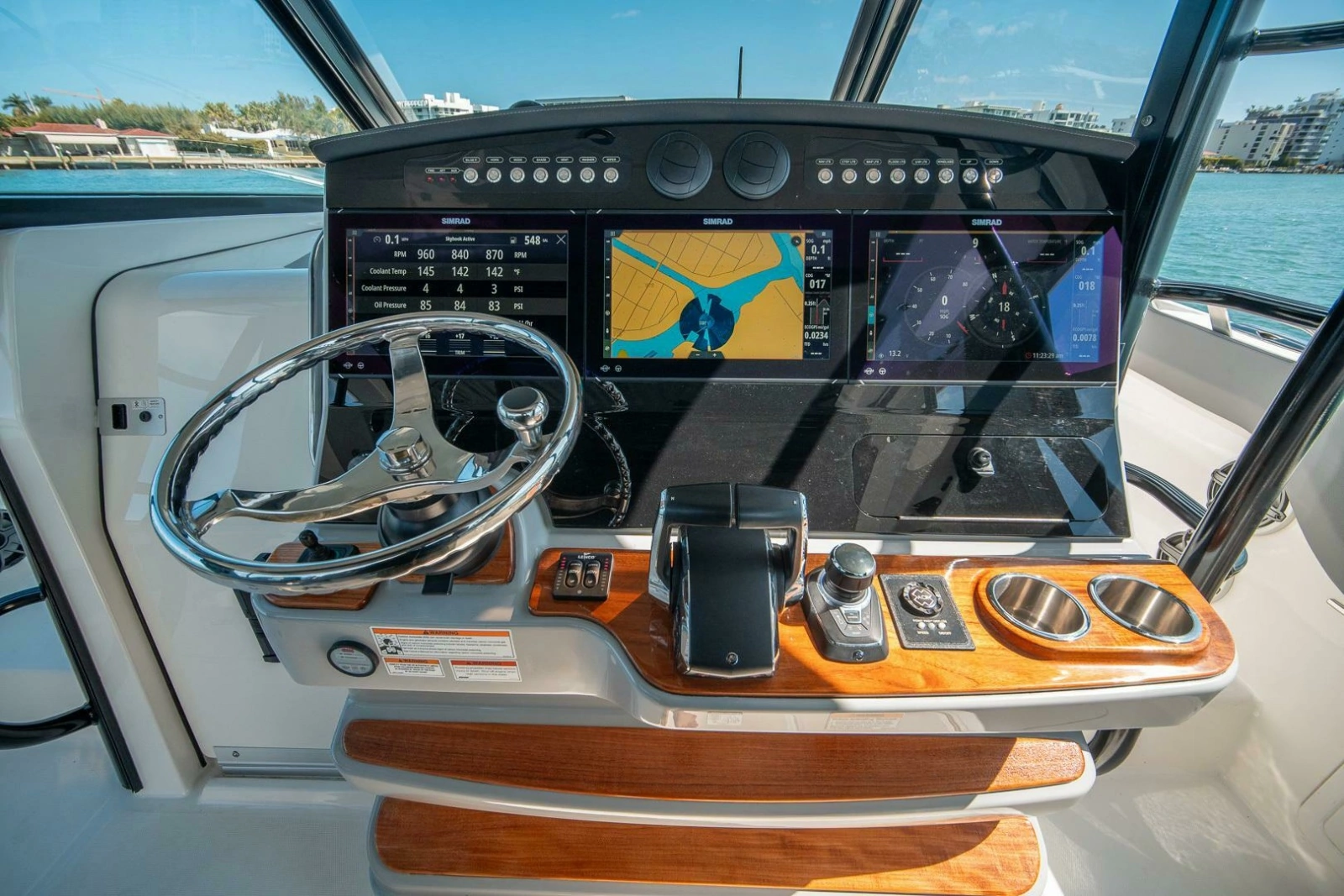 2023 Boston Whaler 420 Outrage