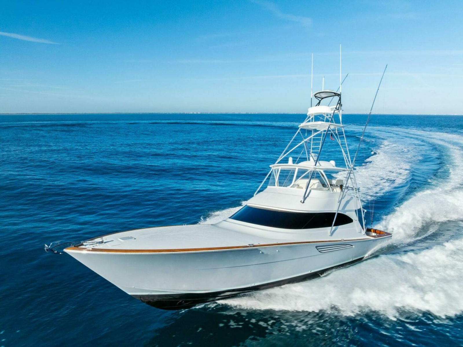 64' 2023 Viking 64 Convertible