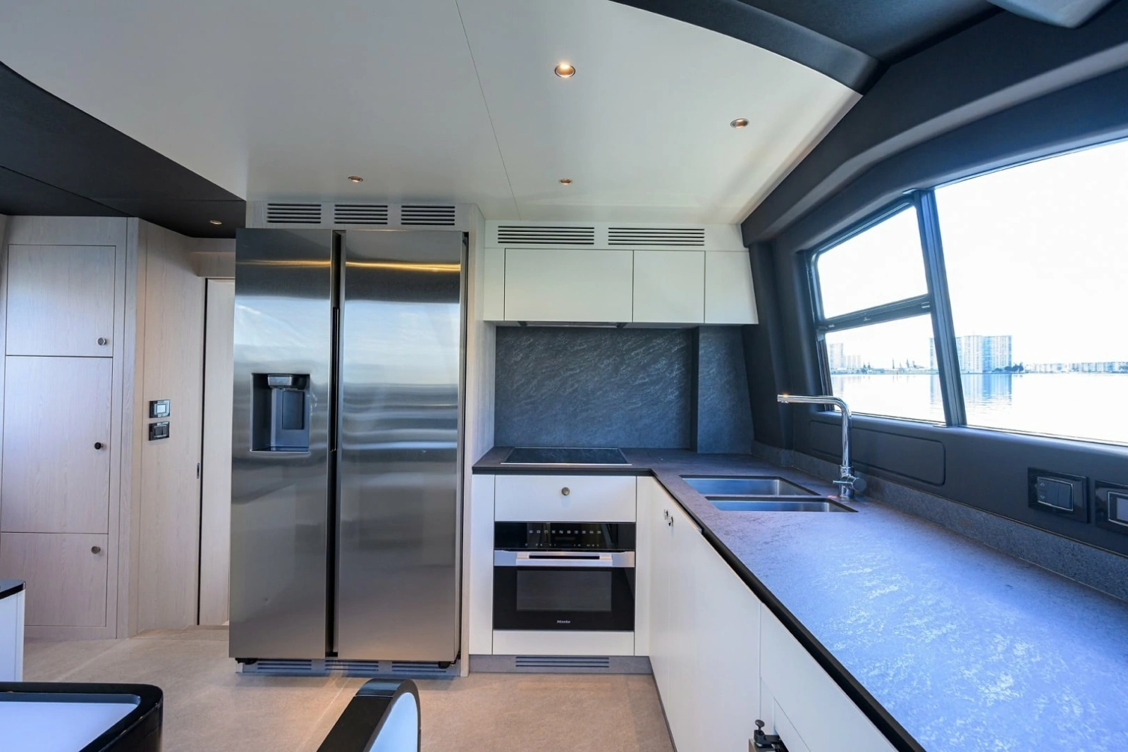 Azimut 78 - DT78 - Dinette