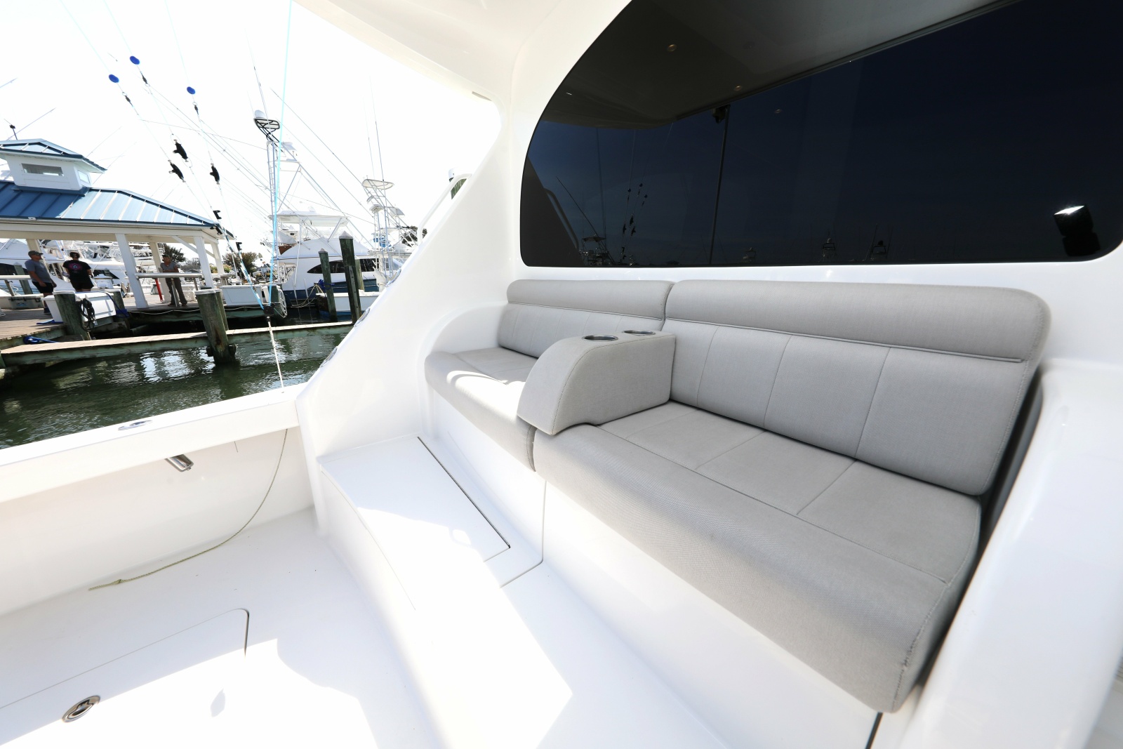 2023 Viking 54 Convertible