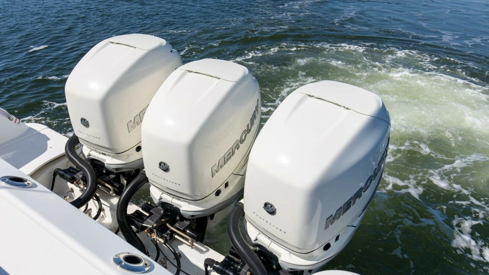 2019 Boston Whaler 345 Conquest Engines 1