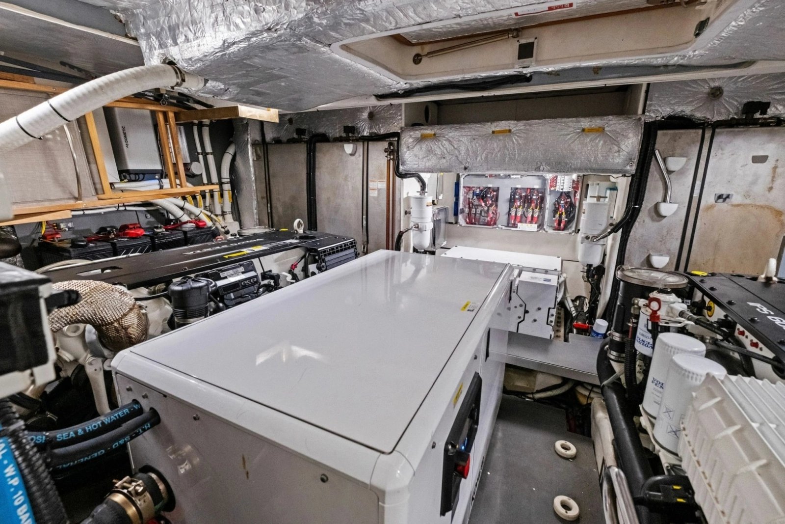 2019 Absolute 52 Navetta