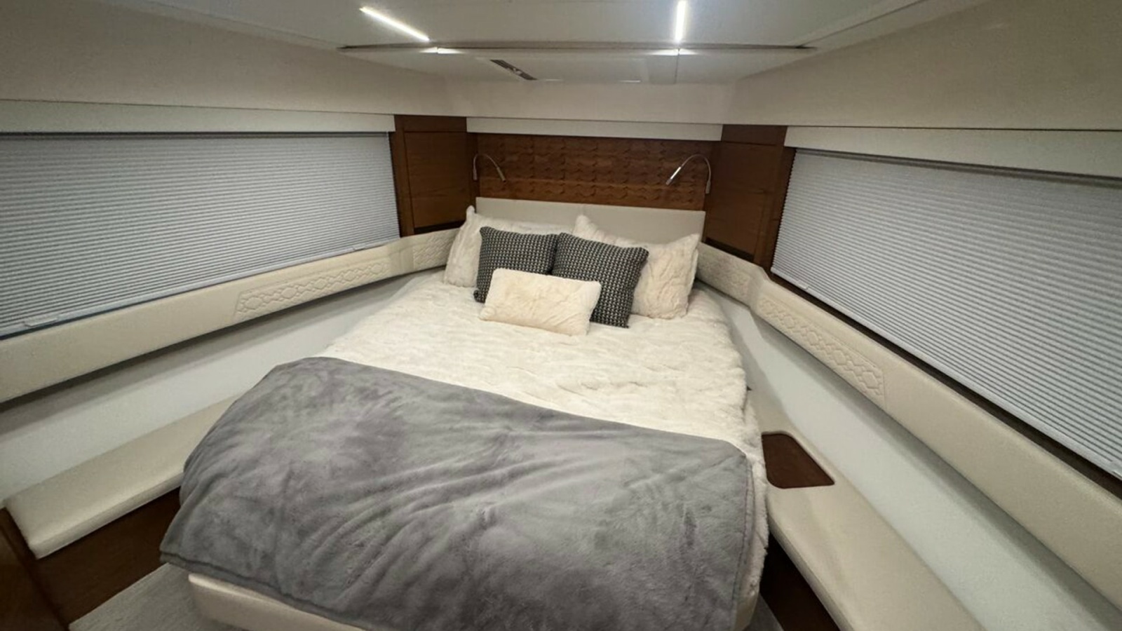Luxurious Forward Stateroom