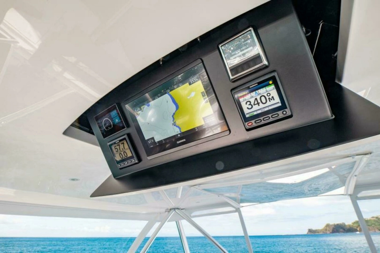 2023 Viking 64 Convertible