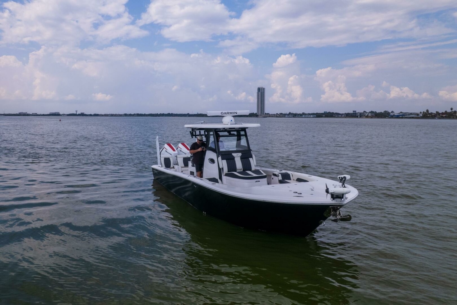 31' 2024 Tidewater 3100 Carolina Bay