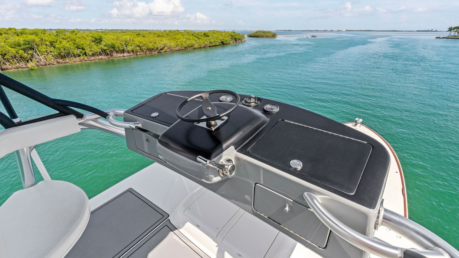 2016 Viking 80 Enclosed Bridge- FRIGATE- Tower