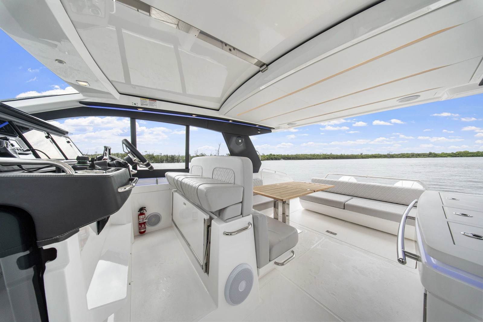 2025 Schaefer 375 HT