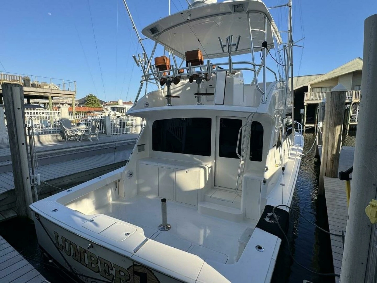 2006 45 Viking Convertible Cockpit