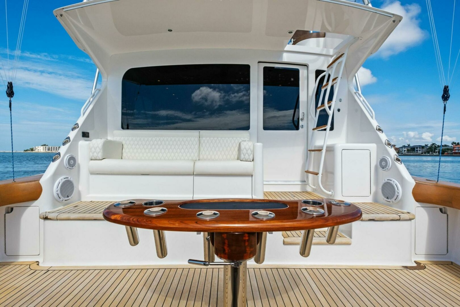 56' 2006 Viking 56 Convertible