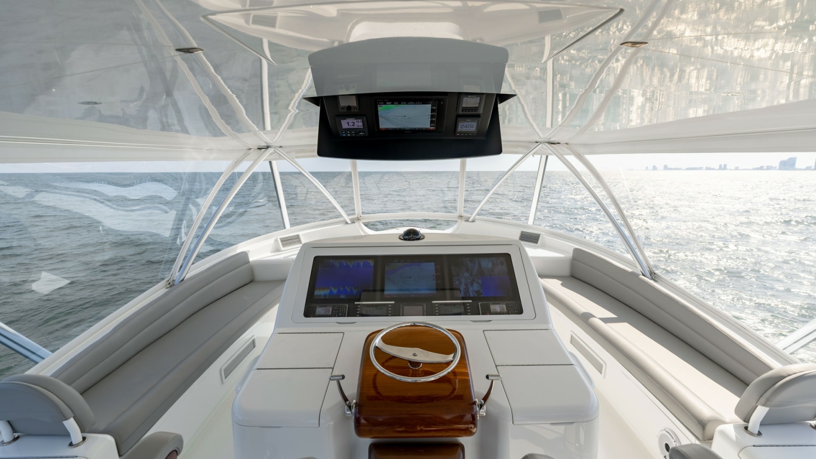 Flybridge Helm Station with Seating
