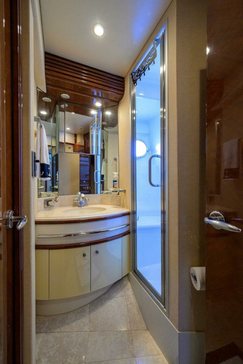 2005 Marquis 65 Motor Yacht