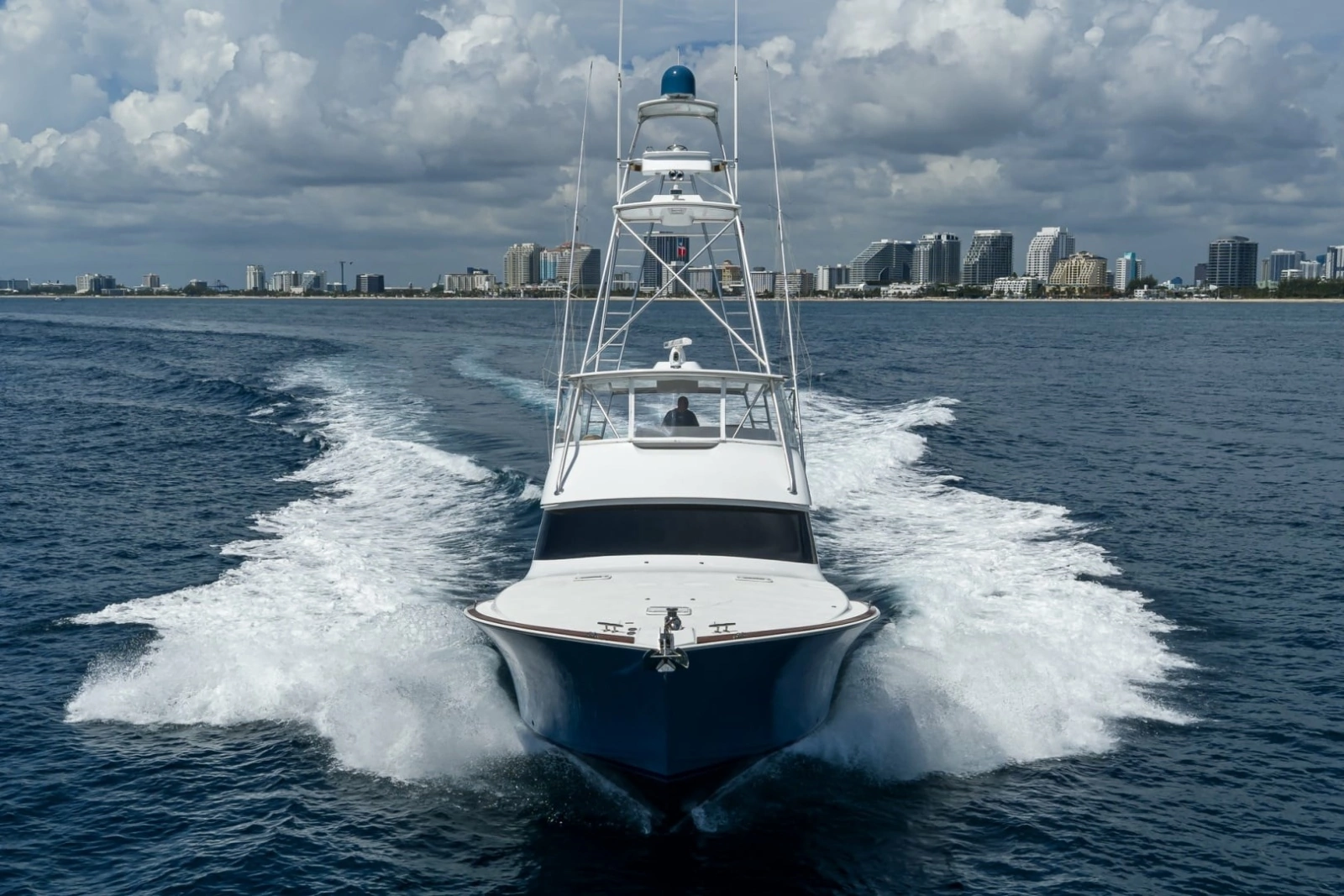 2002 Viking 61 Convertible
