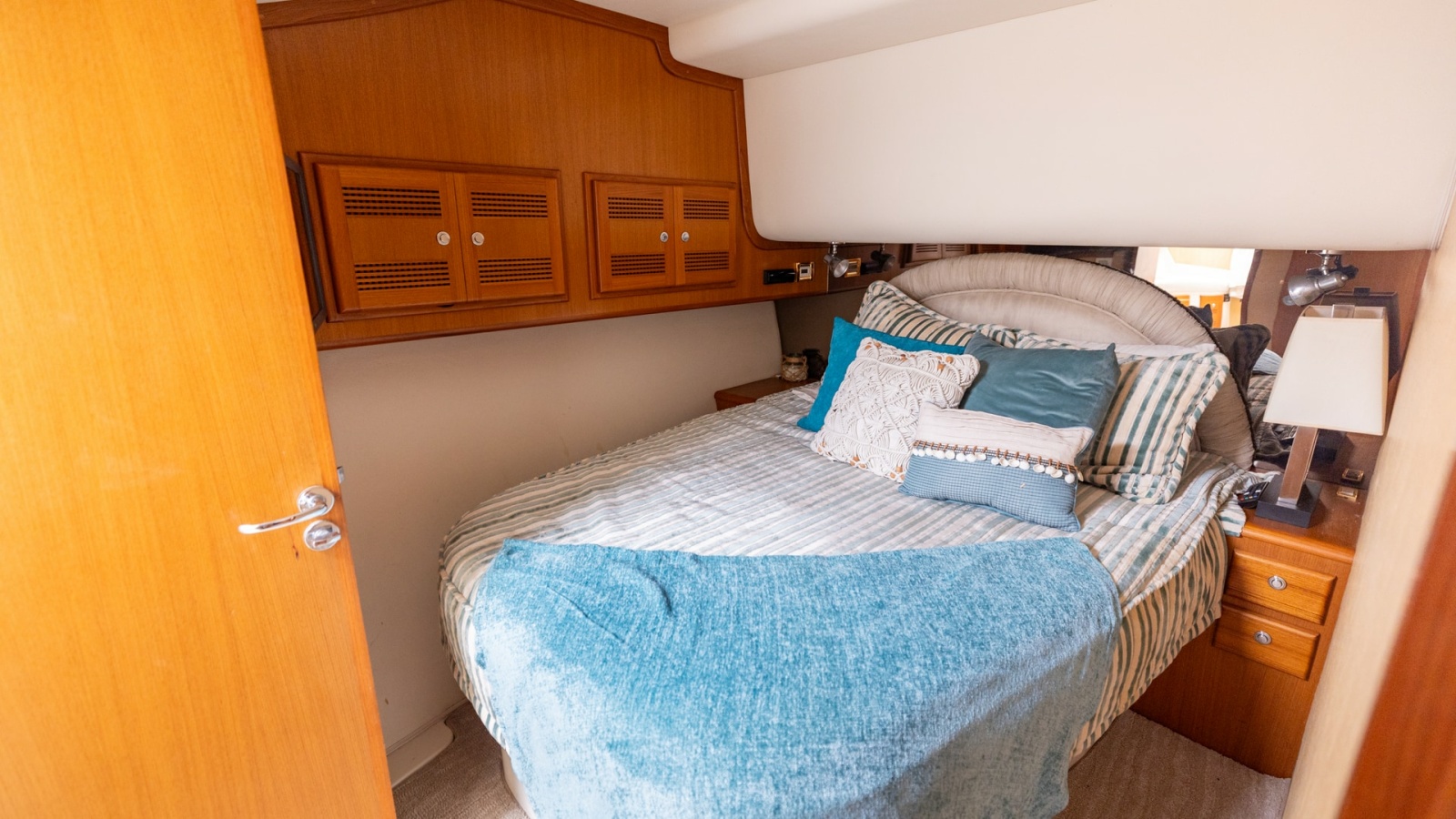 Cozy Forward Stateroom
