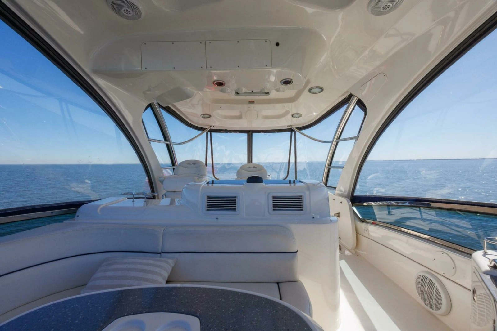 2006 Sea Ray 52 Sedan Bridge photo 21