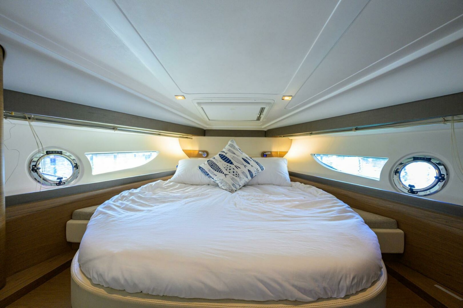 Beneteau 38 GT - Cabin, Berth