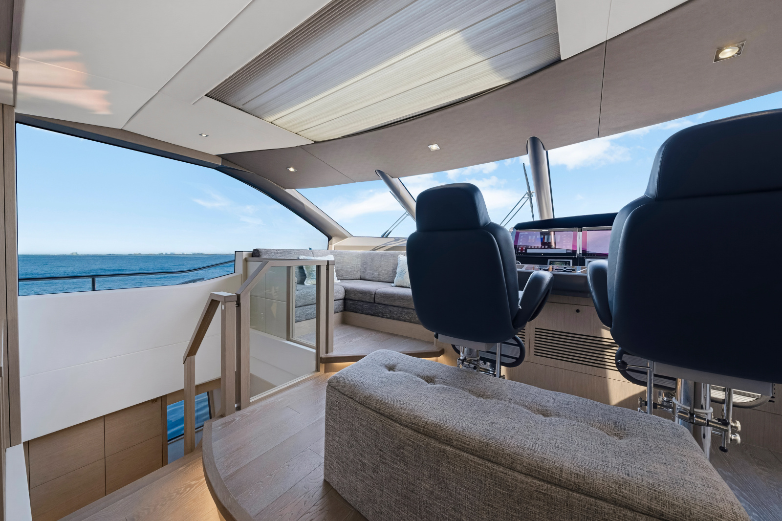 2020 Sunseeker 76 Yacht