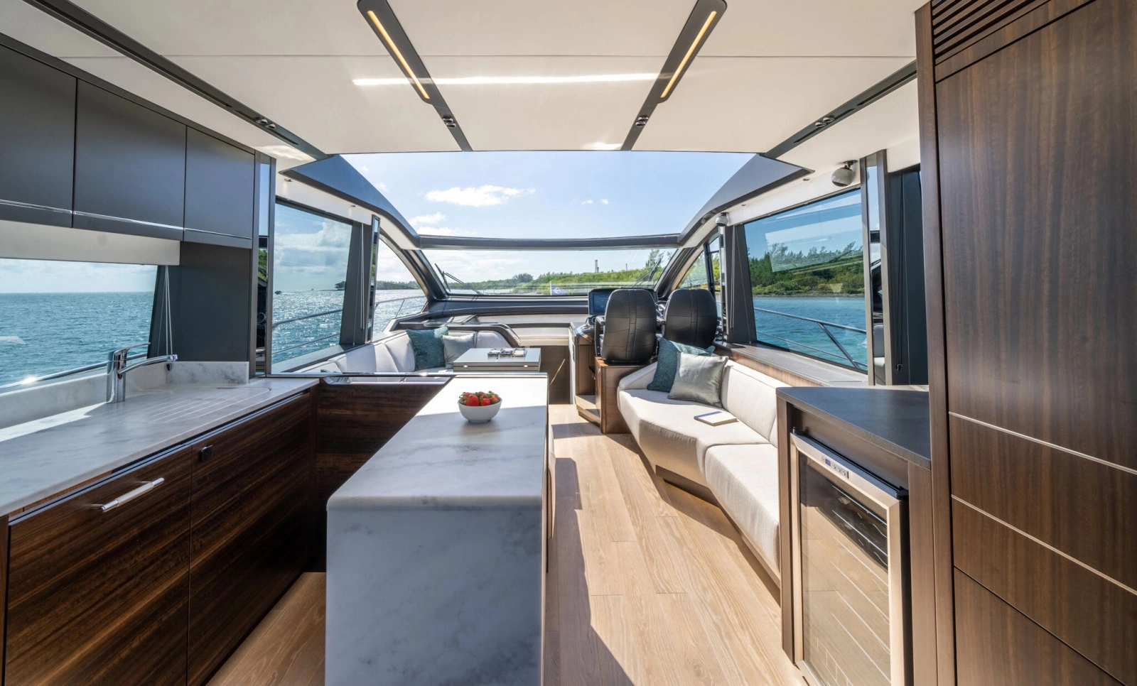 PREDATOR 65 65ft Sunseeker Yacht For Sale