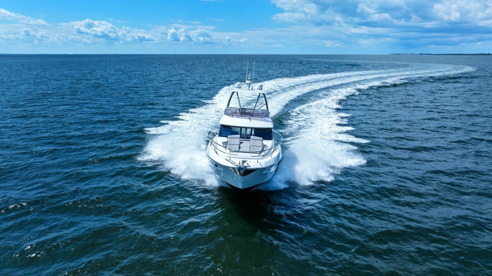 2020 Prestige 460 Flybridge