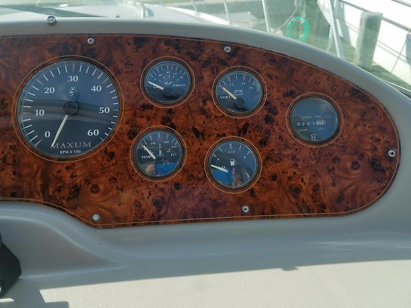 Maxum SCR 3700 Engine Gauges Starboard Side.jpg